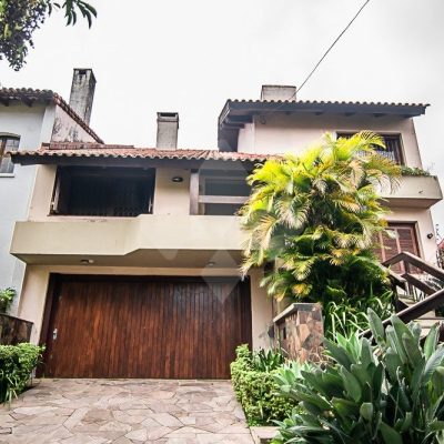 Casa com 381m², 3 dormitórios, 1 suíte, 4 vagas no bairro Boa Vista em Porto Alegre para Comprar