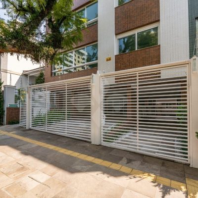 Apartamento com 120m², 3 dormitórios, 1 suíte, 2 vagas no bairro Higienópolis em Porto Alegre para Comprar