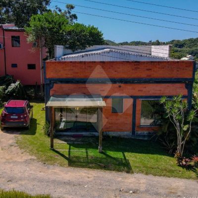Galpão com 150m² no bairro Praia Do Rosa em Imbituba para Comprar