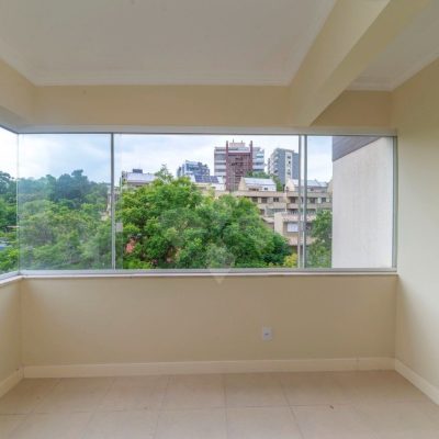 Apartamento com 45m², 1 dormitório, 2 vagas no bairro Menino Deus em Porto Alegre para Comprar