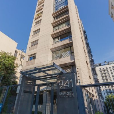 Apartamento com 124m², 3 dormitórios, 3 suítes, 2 vagas no bairro Moinhos de Vento em Porto Alegre para Comprar