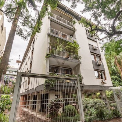 Apartamento com 174m², 3 dormitórios, 1 suíte, 2 vagas no bairro Higienópolis em Porto Alegre para Comprar