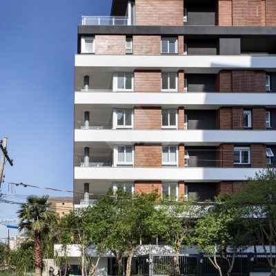Apartamento com 177m², 3 dormitórios, 3 suítes, 3 vagas no bairro Menino Deus em Porto Alegre para Comprar