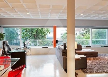 Apartamento com 107m², 1 dormitório, 1 suíte, 2 vagas no bairro Petrópolis em Porto Alegre para Comprar