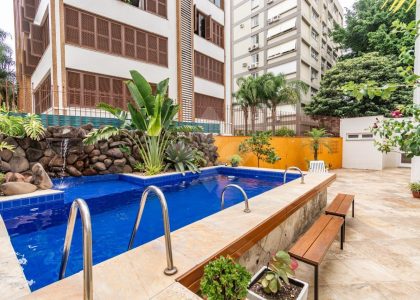 Apartamento Garden com 371m², 4 dormitórios, 2 suítes, 2 vagas no bairro Rio Branco em Porto Alegre para Comprar
