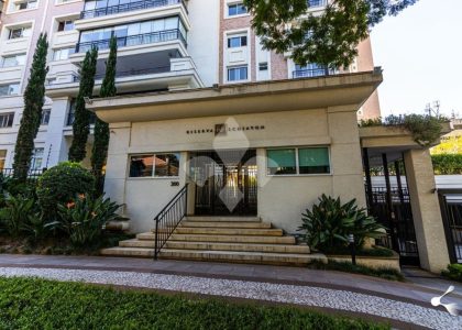 Apartamento com 231m², 3 dormitórios, 3 suítes, 3 vagas no bairro Bela Vista em Porto Alegre para Comprar