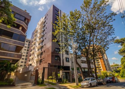 Apartamento com 147m², 3 dormitórios, 3 suítes, 2 vagas no bairro Bela Vista em Porto Alegre para Comprar