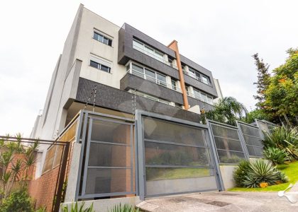Apartamento Garden com 161m², 3 dormitórios, 3 suítes, 3 vagas no bairro Cristal em Porto Alegre para Comprar