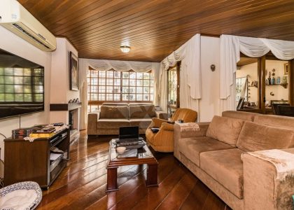 Casa em Condomínio com 163m², 3 dormitórios, 1 suíte, 3 vagas no bairro Bela Vista em Porto Alegre para Comprar