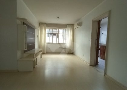 Apartamento com 100m², 3 dormitórios, 1 suíte, 1 vaga no bairro Moinhos de Vento em Porto Alegre para Comprar