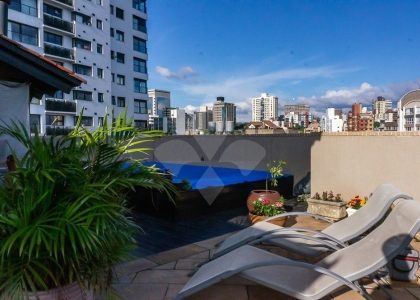 Cobertura com 295m², 3 dormitórios, 3 suítes, 2 vagas no bairro Petrópolis em Porto Alegre para Comprar