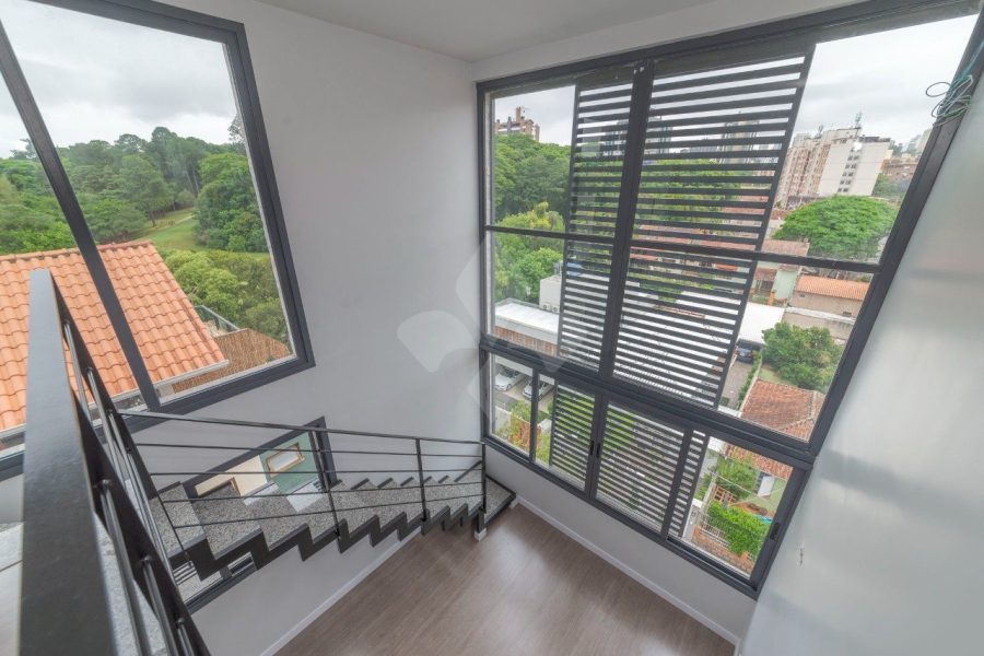 Duplex com 101m², 3 dormitórios, 2 suítes, 2 vagas no bairro Boa Vista em Porto Alegre para Comprar