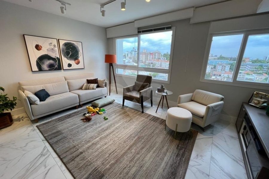 Apartamento com 80m², 2 dormitórios, 1 suíte, 1 vaga no bairro Higienópolis em Porto Alegre para Comprar