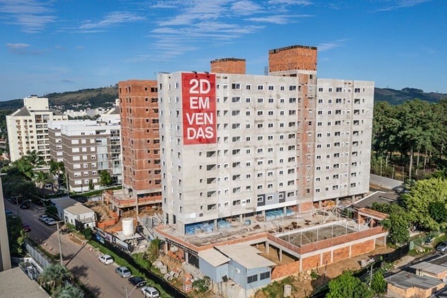 Apartamento com 51m², 2 dormitórios, 1 suíte, 1 vaga no bairro Jardim Sabará em Porto Alegre para Comprar